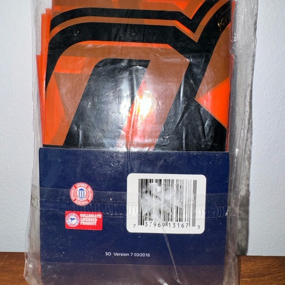 Rainmate ll Oklahoma State University Hooded Poncho - Picture 2 of 4